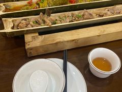 -胡须哥网红竹筒菜