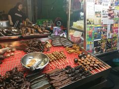 -六合夜市