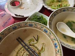 -金杨拉面王小吃面馆·牛三宝面·红烧牛肉粉