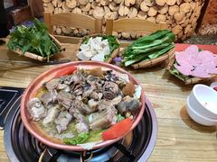 -阿婆情腊排骨火锅(金虹路店)