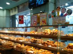 面包甜点陈列柜-新侨三宝乐面包店(崇文门店)