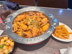 -胖哥俩肉蟹煲(济南世茂国际广场店)