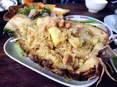 菠萝炒饭-Green Tree Rest. & Pub