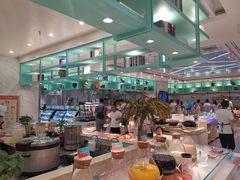 自助取餐区-绿岛港轩海鲜烤肉涮锅自助餐厅