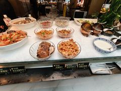 -朗丽兹自助餐厅