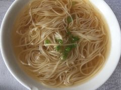 酸汤面-川粤春天商务餐厅(人民路店)