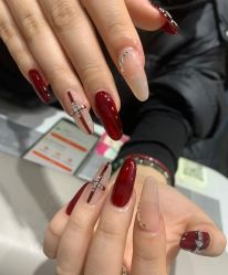 -进巍美甲美睫
