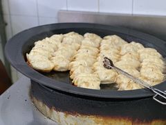 -黄阿姨锅贴大王(万航渡路店)