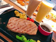 -必胜客(广渠路店)