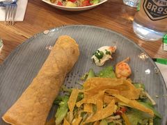 鲜虾牛油果沙拉-Moka Bros 摩卡站(西单大悦城店)