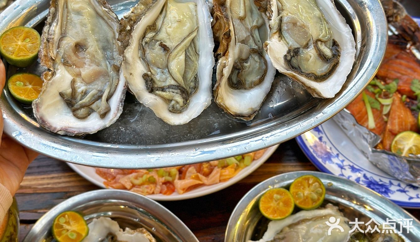 创意餐厅天花板 不管你想吃鸡，铁板海鲜，鲜活海鲜