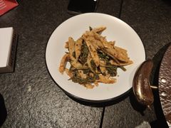 香椿拌面筋-丝路金桃·新疆菜(徐汇店)