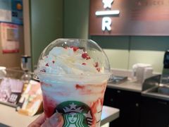 -星巴克臻选(上海中环广场2F店)