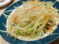 莴笋双脆-小船渔村•大连菜•大连焖鱼(黄河路店)