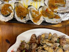 蒜泥生蚝-老东镇啤酒屋海鲜加工·蒸汽海鲜·海鲜烧烤(台东店)