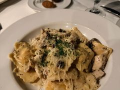 -Top Of Vancouver Revolving Restaurant