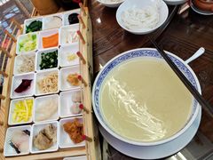 -香麒园·过桥米线·南湖雅宴