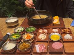 -银米·云南传统过桥米线(双廊黑金冠店)