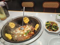 -鲁员外地锅鸡地锅鱼(古墩路店)