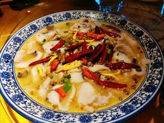 老坛酸菜鲩鱼-缪氏川菜(深圳北站缤果空间店)