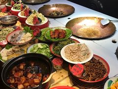 -闯关东东北农家菜(崂山石老人店)