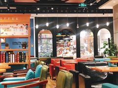 大堂-西西弗书店·矢量咖啡(新光天地店)