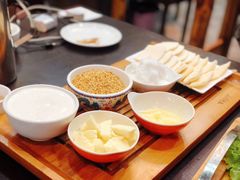 -蒙亨·手把肉·蒙古包文化主题餐厅(天恒广场店)