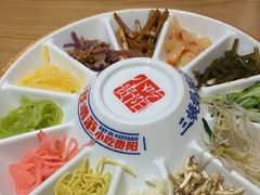 三姨妈丝娃娃-怪噜范·老贵阳街头名小吃(数博万达店)