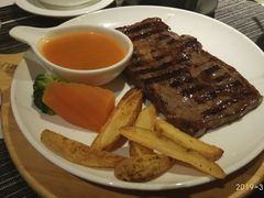 -斗牛士牛排餐厅(嘉里汇店)