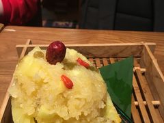 泰味菠萝饭-云海肴·汽锅鸡·云南菜(天山百盛优客店)