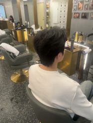 -即型男士理发工作室