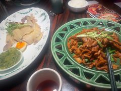 -粤·向群饭店(麓景路店)