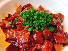 马仕金牌肥肠煲-马仕玖煲·融合菜·酥不腻烤鸭(人大店)