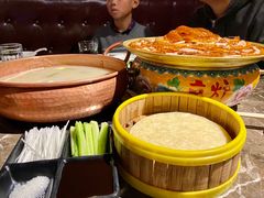 -三人行骨头王火锅(长寿店)