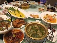 浓汤白菜炖豆腐-和和小厨