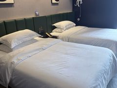 -Ting无边际江景酒店(重庆解放碑云端之眼店)