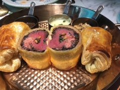 惠灵顿牛排-蜜桃花开·中西融合菜E&W(南长街店)