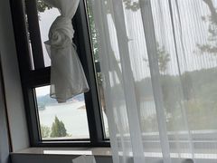 -华凌山庄·隐湖栖