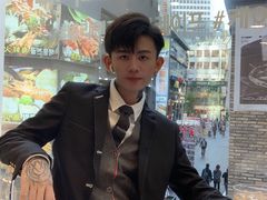 -BHC炸鸡(明洞总店)
