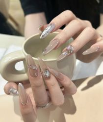 -斯馨·健康美甲美睫