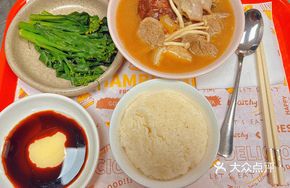 Singaporean Pork Rib Tea with Chicken Rice