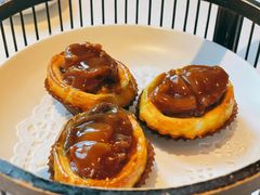 一口鲍鱼酥-三号黄浦会Canton Table