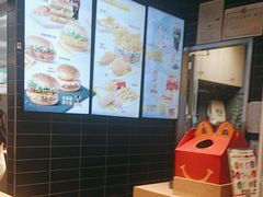 -麦当劳(中山公园龙之梦店)