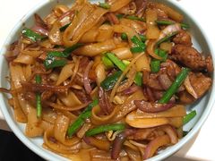 干炒牛河粉-大铁勺新津菜(东丽阳光新业广场店)