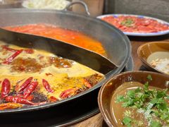 -萍姐火锅·公路夜市(武汉首店)