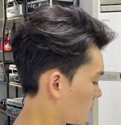 -IU潮牌·SALON