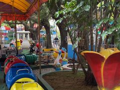 -顺德大良半月城游乐场