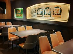 -曼听小寨海鲜烧烤·大连辣炒大王(盖州街店)