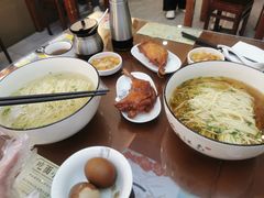 -百年老字号·观振兴蟹黄面·三虾面·苏式面(观前街富仁坊巷店)