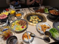 -蚂蚁洞·烤肉大营地(上海静安大悦城店)